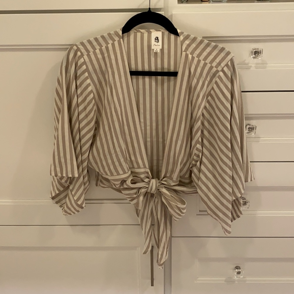 Vici tie top